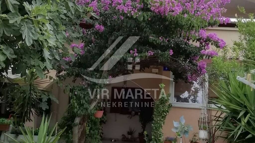 Haus zum Kauf 490.000 € 7 Zimmer 384 m² 674 m² Grundstück Vir