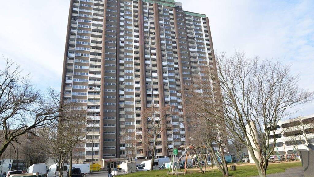 Studio zur Miete 500 € 1 Zimmer 30 m² 8. Geschoss An der Fuhr 5 Meschenich Köln 50997