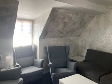 Wohnung zum Kauf 88.000 € 2 Zimmer 34 m² Dachgeschoss, 2. Geschoss Saal Saal an der Donau 93342