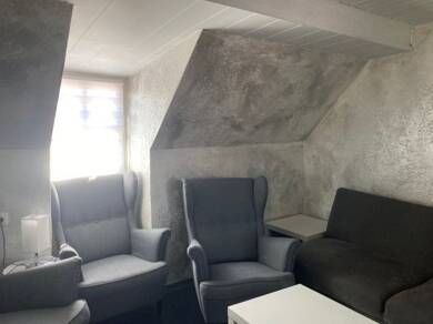 Wohnung zum Kauf 98.000 € 2 Zimmer 34 m² Dachgeschoss, 2. Geschoss Saal Saal an der Donau 93342