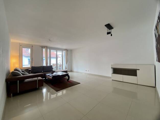 Wohnung zum Kauf 329.000 € 3 Zimmer 86 m² 3. Geschoss Marbach Marbach am Neckar 71672