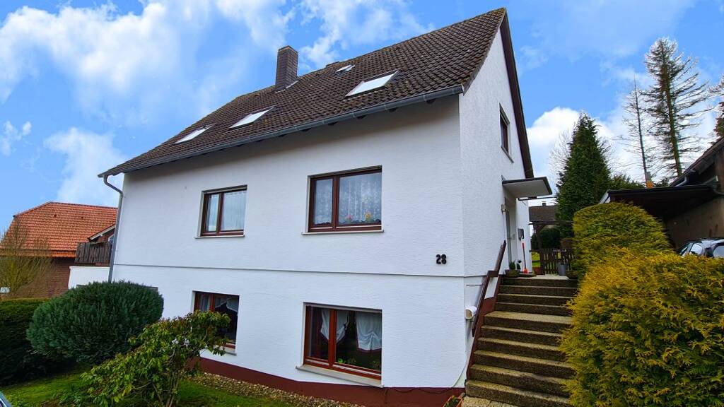 Mehrfamilienhaus zum Kauf provisionsfrei 240.000 € 9 Zimmer 246 m² 779 m² Grundstück Am Eikelnberg 28 Rhena Korbach 34497