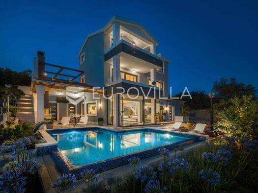 Haus zur Miete 7.500 € 4 Zimmer 262 m² Okrug Gornji Okrug 21223