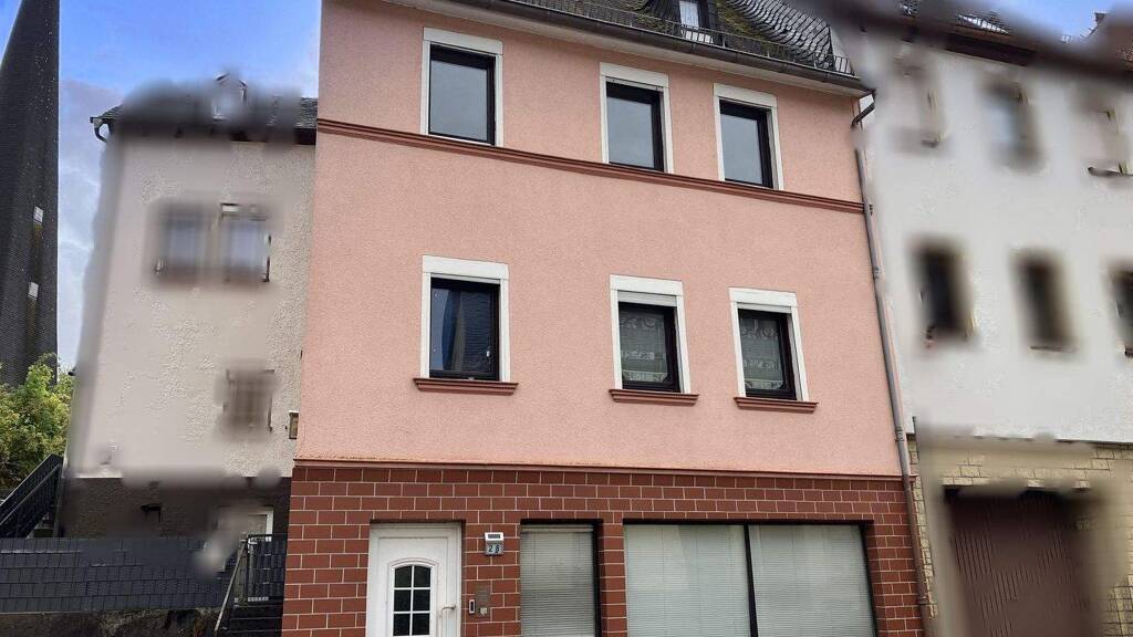 Doppelhaushälfte zum Kauf provisionsfrei 51.640 € 7 Zimmer 150 m² 262 m² Grundstück Idar-Oberstein 55743