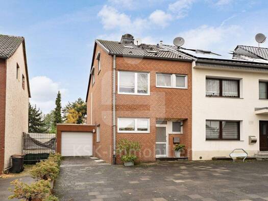 Reihenendhaus zur Miete 1.050 € 4,5 Zimmer 100 m² 569 m² Grundstück frei ab 01.04.2026 Kenten Bergheim 50126