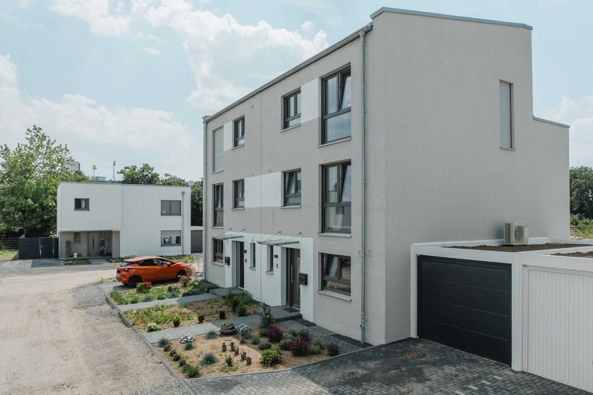 Doppelhaushälfte zum Kauf provisionsfrei 519.900 € 5 Zimmer 142 m²<br/>Wohnfläche 214 m²<br/>Grundstück ab sofort<br/>Verfügbarkeit Alt-Homberg Duisburg 47198