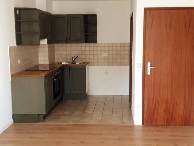 Wohnung zur Miete 305 € 2 Zimmer 48,6 m² 2. Geschoss Bayreuther Straße 10 Sonnenberg Sonnenberg 09130