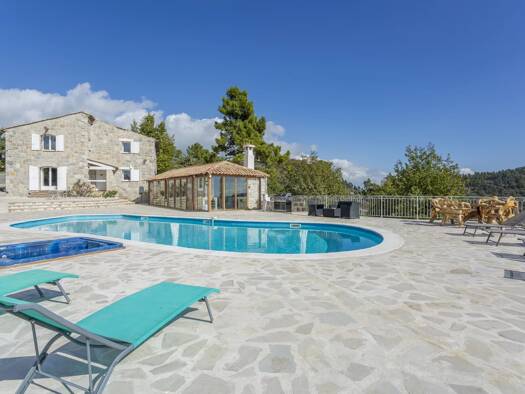Einfamilienhaus zum Kauf 5.850.000 € 20 Zimmer 750 m² 61.599 m² Grundstück Lucéram 06440