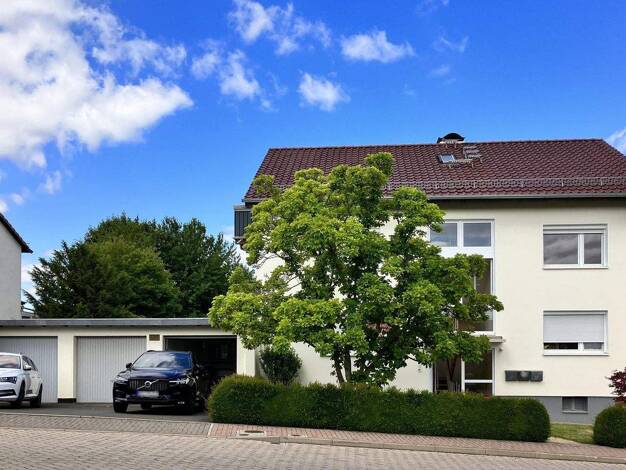 Wohnung zur Miete 835 € 3 Zimmer 96 m² 1. Geschoss Vollmarshausen Lohfelden 34253