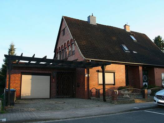 Doppelhaushälfte zum Kauf 380.000 € 5 Zimmer 163 m² 595 m² Grundstück Am Brocksberg 1 Alt-Laatzen Laatzen 30880