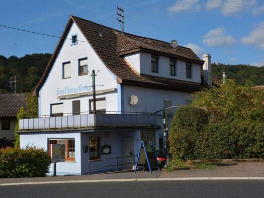 Haus zum Kauf 267.000 € 10 Zimmer 220 m² 600 m² Grundstück frei ab sofort Mondfeld Wertheim 97877