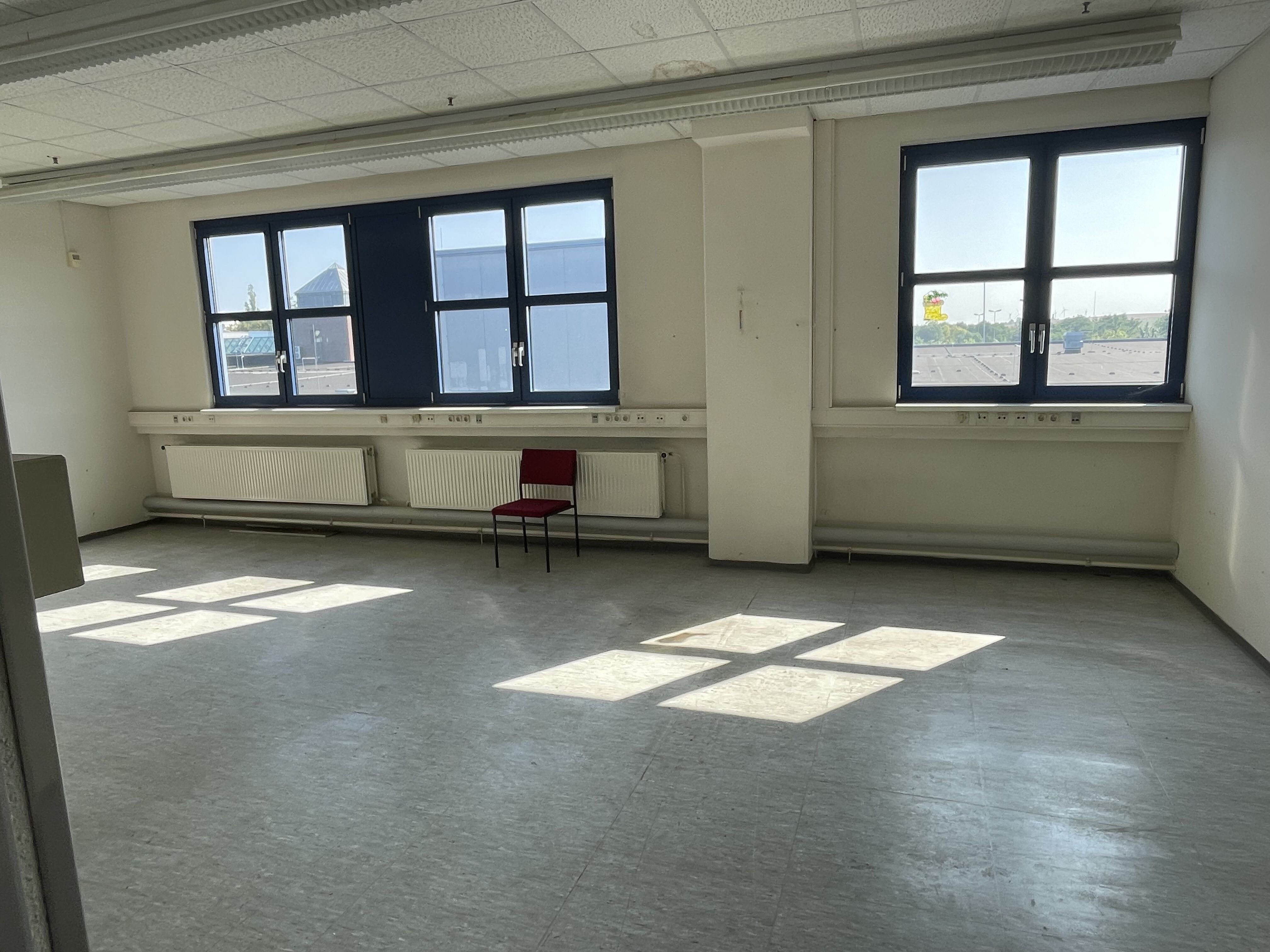 Bürofläche zur Miete 1.050 m²<br/>Bürofläche ab 400 m²<br/>Teilbarkeit Bieblach - Ost 1 Gera 07552