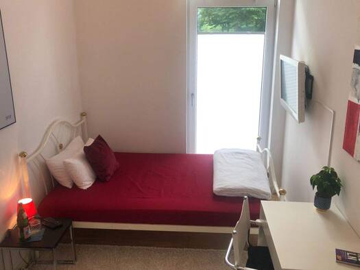 WG-Zimmer zur Miete Wohnen auf Zeit 885 € 13 m² frei ab 01.11.2025 Lindenallee 0 Marienburg Köln Marienburg 50968