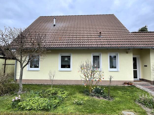 Einfamilienhaus zum Kauf 295.000 € 4 Zimmer 106 m² 520 m² Grundstück frei ab 11.06.2025 Frankfurt Frankfurt (Oder) 15236