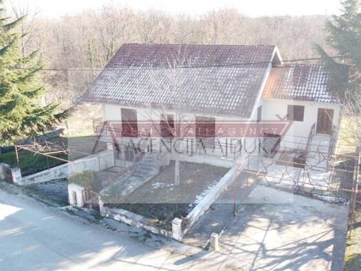 Haus zum Kauf 255.000 € 4 Zimmer 290 m² Imotski