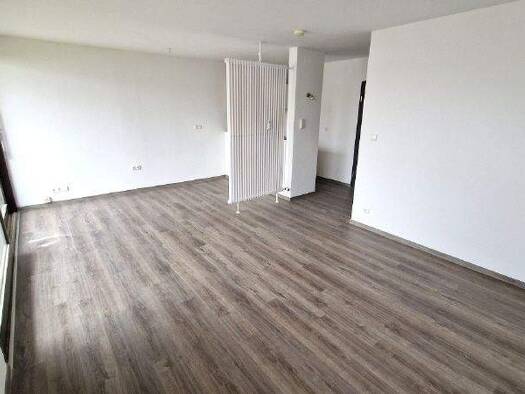 Studio zur Miete 380 € 1 Zimmer 34 m² frei ab 01.04.2026 Straubing 94315