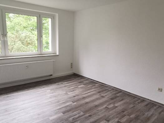 Wohnung zur Miete 286 € 2 Zimmer 46,1 m² Geschoss 2/2 frei ab sofort Gabelsberger Straße 7 Triptis Triptis 07819