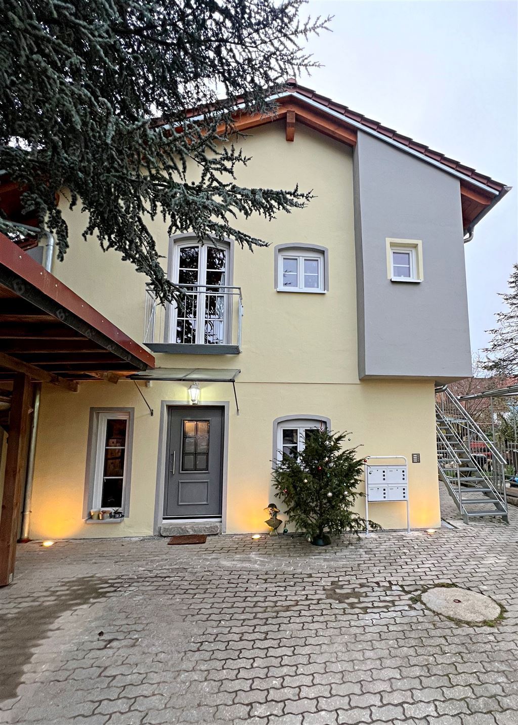 Wohnung zum Kauf 295.000 € 3 Zimmer 80 m²<br/>Wohnfläche Maxhütte Maxhütte-Haidhof 93142