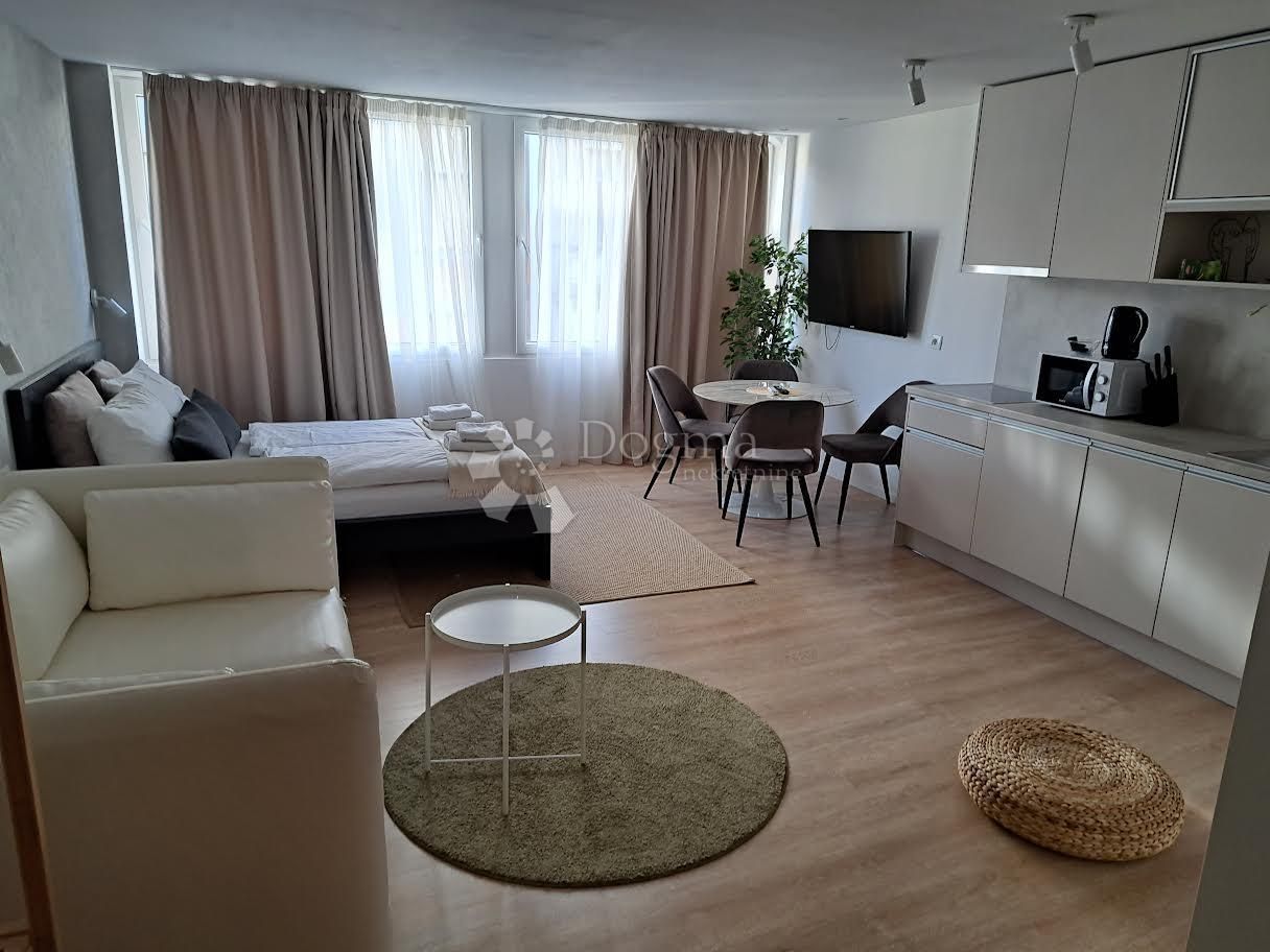 Wohnung zur Miete 600 € 1 Zimmer 21 m²<br/>Wohnfläche 4.<br/>Geschoss Brajda-Dolac 51000