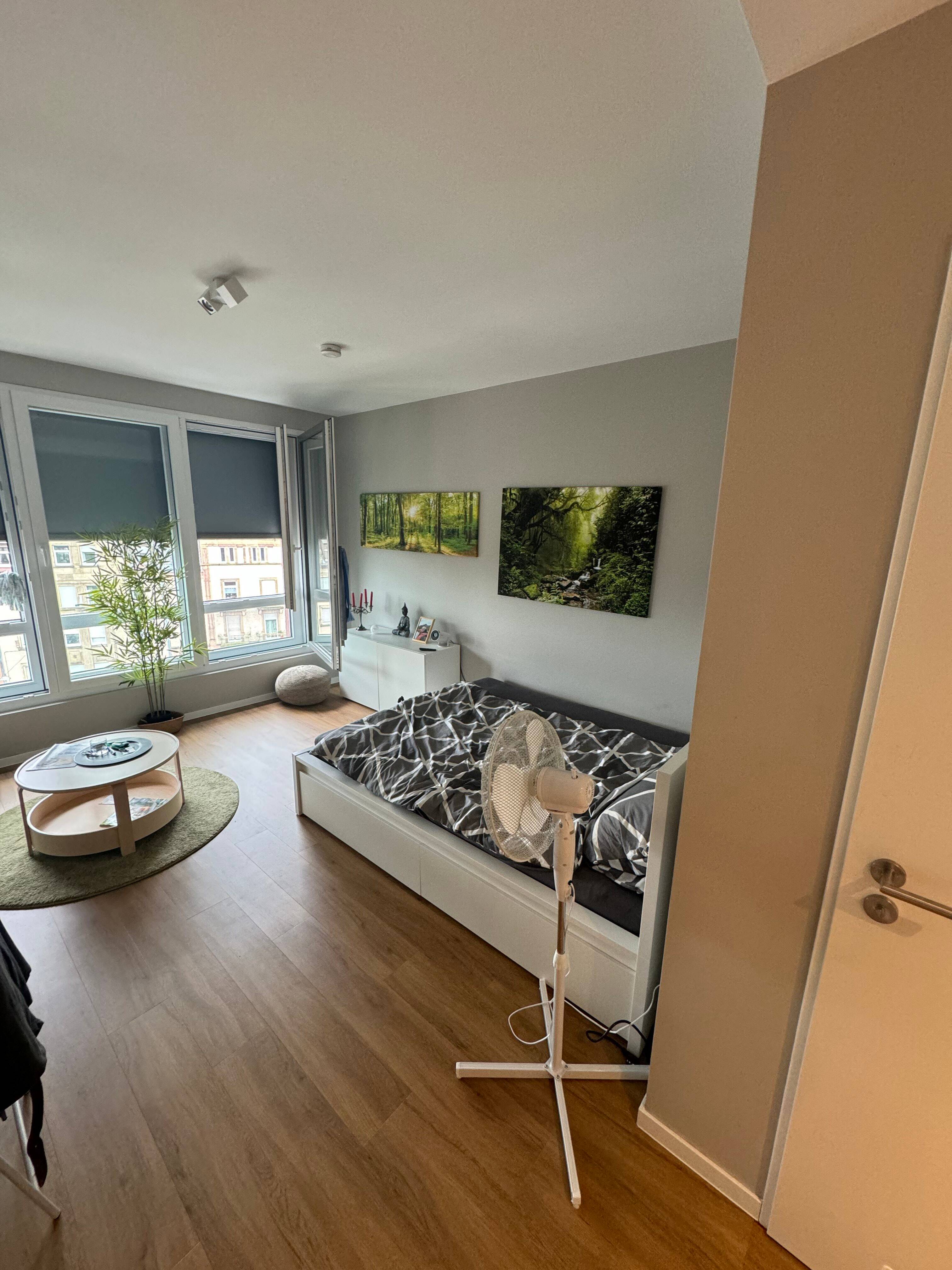 Voll möbliertes Apartment im Vita Home Wohnhaus mit gemeinsamer Rooftop Dachterrasse – Carl-Benz-Straße 128, 68159 Mannheim – Vorschaubild 7