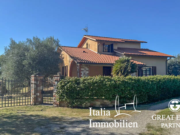 Villa zum Kauf 250.000 € 8 Zimmer 184 m² 3.000 m² Grundstück Città della Pieve 06062