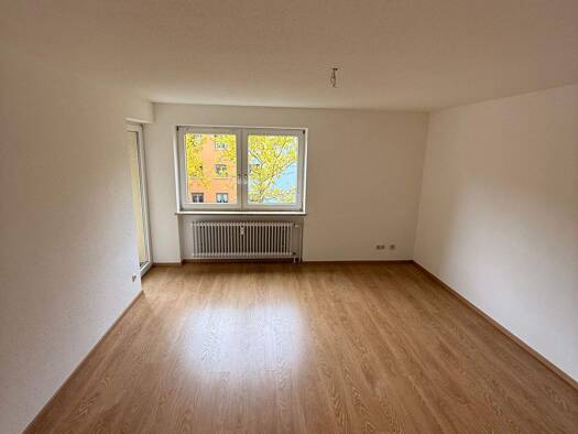 Wohnung zur Miete 560 € 2 Zimmer 56 m² 2. Geschoss Dresdner Strasse 37 Neutraubling 93073