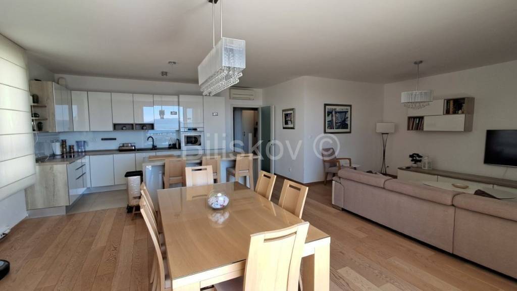 Wohnung zur Miete 1.800 € 4 Zimmer 110 m² 6. Geschoss Split