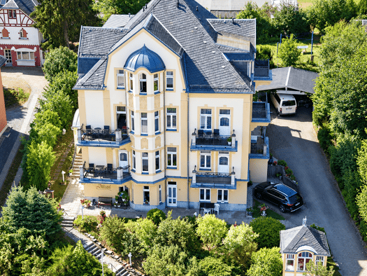 Haus zum Kauf 520.000 € 10 Zimmer 300 m² 1.440 m² Grundstück Bad Elster Bad Elster 08645