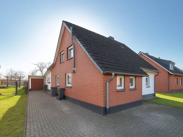 Mehrfamilienhaus zum Kauf 399.000 € 8 Zimmer 232 m² 1.354 m² Grundstück Moisling Moisling 23560