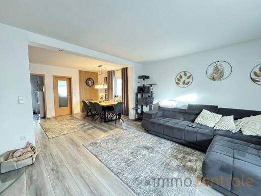 Doppelhaushälfte zum Kauf 489.000 € 5 Zimmer 140 m² 300 m² Grundstück Wassertrüdingen 91717