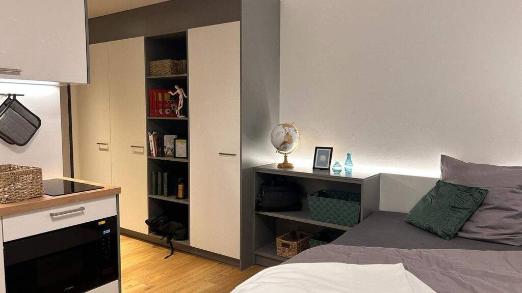 Studio zur Miete 415 € 1 Zimmer 22 m² 1. Geschoss frei ab 01.03.2026 Bismarckstraße 45 Altstadt Bayreuth 95444