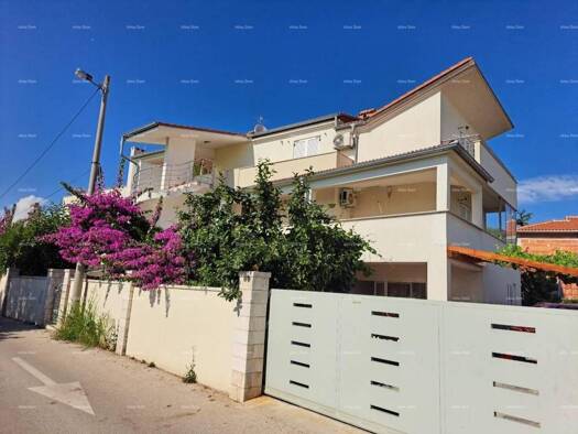Haus zum Kauf 700.000 € 6 Zimmer 240 m² Premantura
