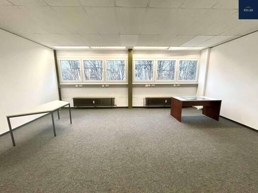 Bürofläche zur Miete 400 € 2 Zimmer 52 m² Bürofläche teilbar ab 19 m² Möglingen 71696