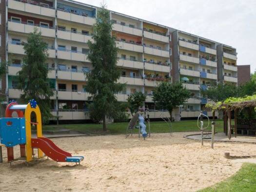 Wohnung zur Miete nur mit Wohnberechtigungsschein 555 € 3 Zimmer 64,3 m² 5. Geschoss frei ab 26.09.2026 Hagebuttenweg 8 Gorbitz-Nord/Neu-Omsewitz Dresden 01169