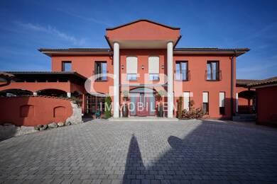Villa zum Kauf 1.440.000 € 7 Zimmer 507 m² 1.407 m² Grundstück Hunderdorf Hunderdorf 94336
