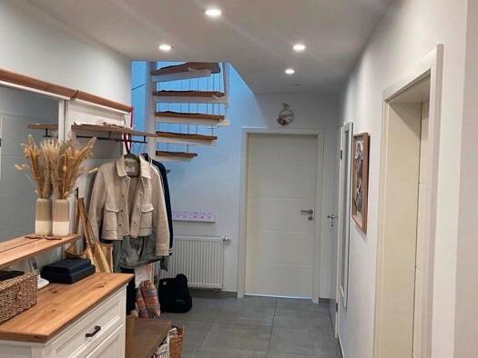 Maisonette zur Miete 1.450 € 4 Zimmer 114 m² Geschoss 2/2 frei ab 15.11.2026 Dudenhofen Rodgau 63110