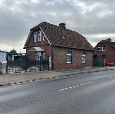 Einfamilienhaus zum Kauf 7 Zimmer 177 m² 430 m² Grundstück Stadtzentrum Emden 26721