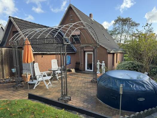 Einfamilienhaus zum Kauf 169.000 € 4,5 Zimmer 104 m² 569 m² Grundstück Burg (Dithmarschen) 25712