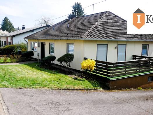 Einfamilienhaus zum Kauf 198.000 € 7 Zimmer 178 m² 1.519 m² Grundstück Wadern 66687