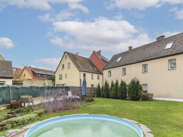 Einfamilienhaus zum Kauf 350.000 € 9 Zimmer 340 m² 900 m² Grundstück frei ab sofort Wilhermsdorf 91452