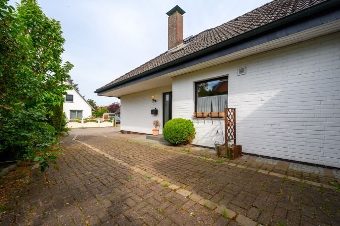 Mehrfamilienhaus zum Kauf 1.395.000 € 10 Zimmer 350 m²<br/>Wohnfläche 901 m²<br/>Grundstück Wedel 22880