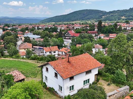 Reihenmittelhaus zum Kauf 242.000 € 10 Zimmer 200 m² Raduil