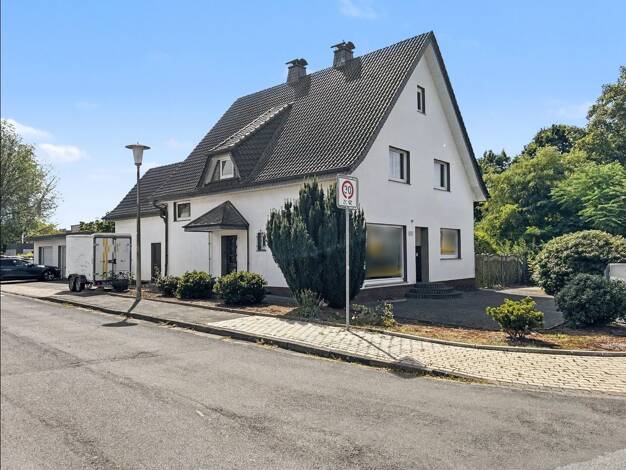 Einfamilienhaus zum Kauf 365.000 € 8 Zimmer 224 m² 722 m² Grundstück Westerenger Enger 32130