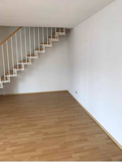 Wohnung zur Miete 725 € 2 Zimmer 61 m² Dachgeschoss, 3. Geschoss frei ab 01.06.2025 Kirchzarten Kirchzarten 79199