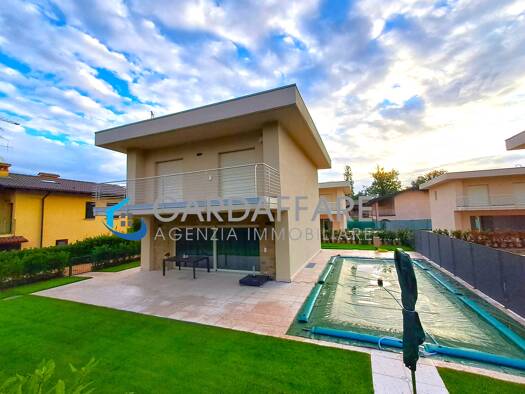 Villa zum Kauf 659.000 € 4 Zimmer 222 m² 400 m² Grundstück Via Repubblica Manerba del Garda 25080