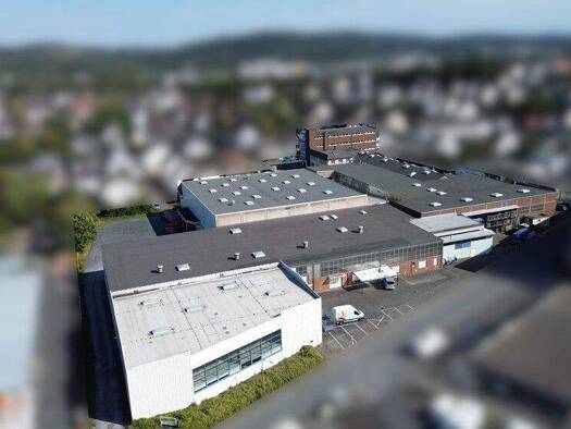 Lagerhalle zum Kauf 1.890.000 € 7.496 m² Lagerfläche Neheim-Hüsten Arnsberg / Hüsten 59759