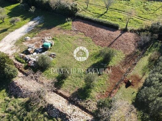 Acker-/Waldstück zum Kauf 230.000 € Poreč 52440