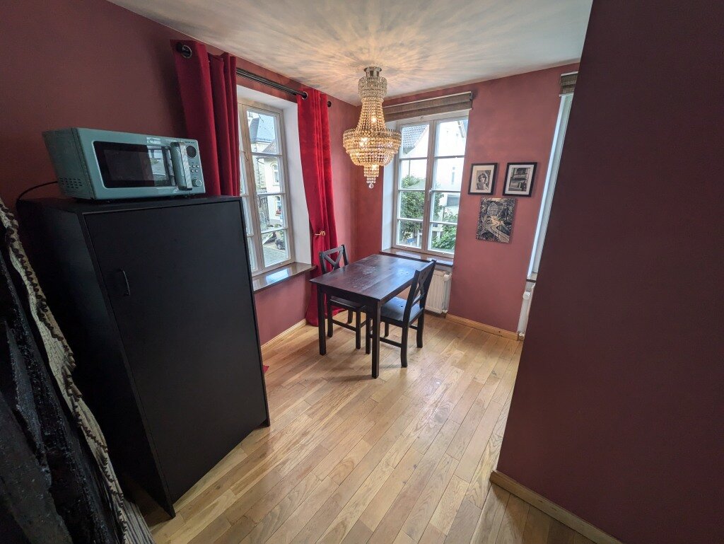 Wohnung zur Miete Wohnen auf Zeit 940 € 1 Zimmer 40 m²<br/>Wohnfläche 01.12.2024<br/>Verfügbarkeit Schülerstraße Detmold - Kernstadt Detmold 32756