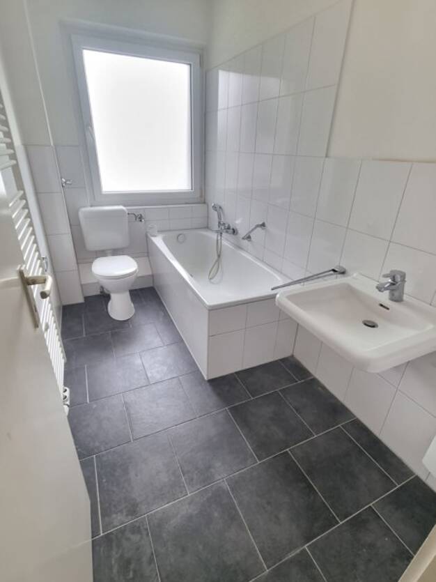 Wohnung zur Miete 648 € 2 Zimmer 55,9 m² 2. Geschoss frei ab 26.08.2025 Mintarder Weg 14 Unterrath Düsseldorf 40472