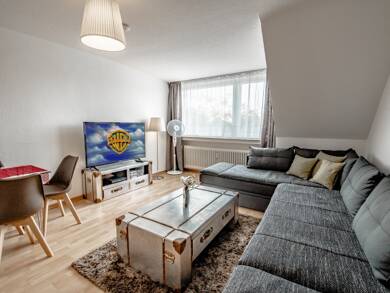 Wohnung zur Miete 799 € 2 Zimmer 56,4 m² frei ab sofort Suitbertusstr. 20 Bilk Düsseldorf 40223
